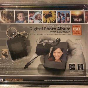 NIP Digital Key Chain Photo Album by Innovage